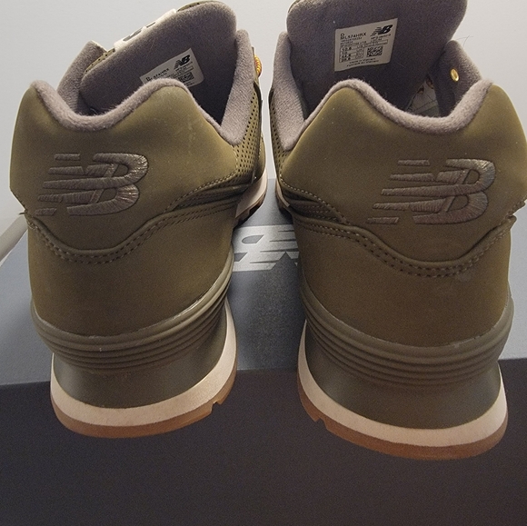 Mens new balance sneakers - Picture 7 of 8